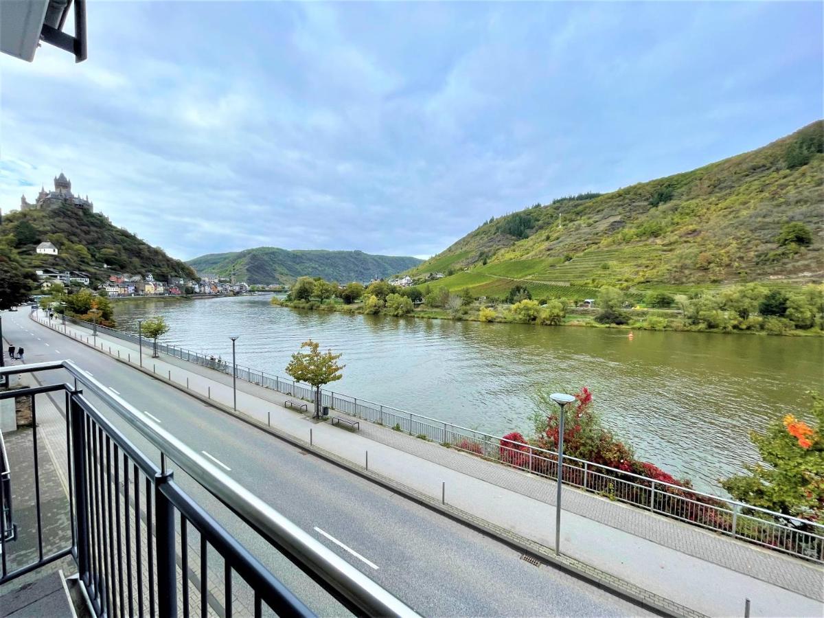 Moselpromenade Villa Moselufer, Panorama & Burg Cochem Blick, Netflix, Balkon 외부 사진