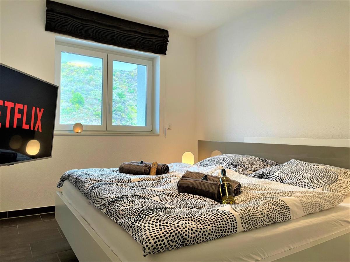 Moselpromenade Villa Moselufer, Panorama & Burg Cochem Blick, Netflix, Balkon 외부 사진